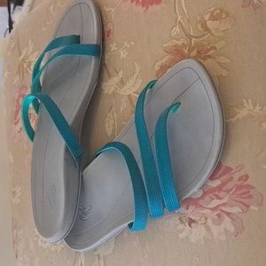 Chaco torquoise slide sandal size 8 adorable very very nice condition